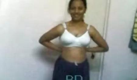 زن خانه دار Busty با شوخی کردن Pov پسر خوش شانس دانلود کامل فیلم سکسی