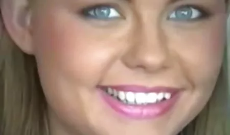 مادربزرگ زرق و برق دار از خروس دانلود کامل فیلم سکسی سواری لذت می برد